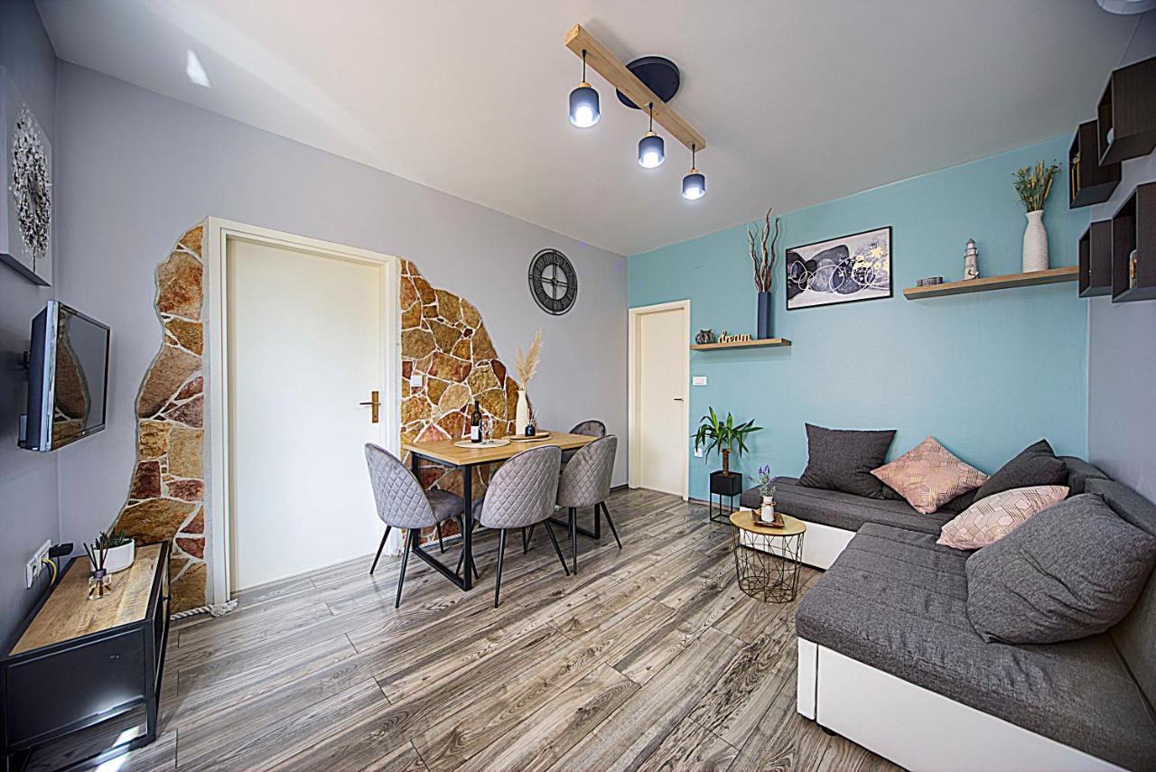 Apartment Korado Pula Eksteriør billede