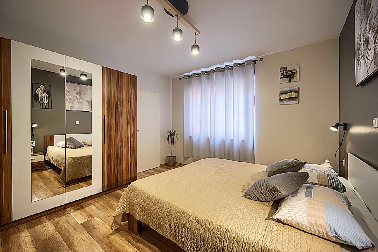 Apartment Korado Pula Eksteriør billede