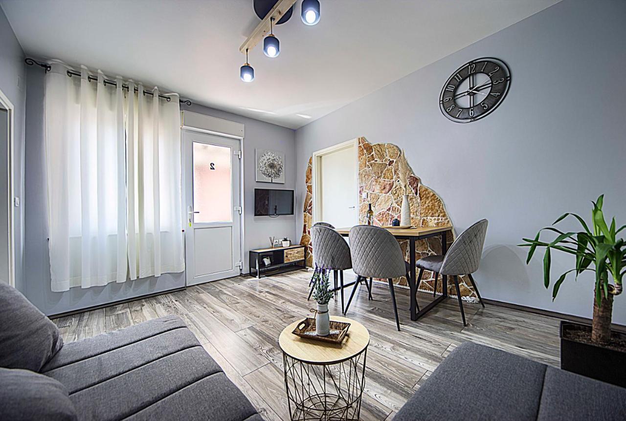 Apartment Korado Pula Eksteriør billede